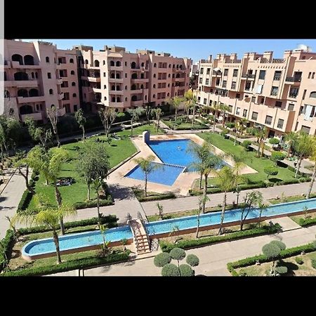 Un Moderne Chic Appartement Vue Sur Piscine Marrakesh Buitenkant foto