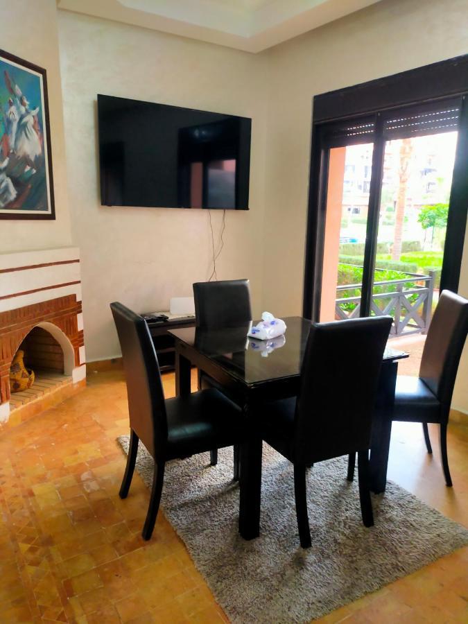 Un Moderne Chic Appartement Vue Sur Piscine Marrakesh Kamer foto