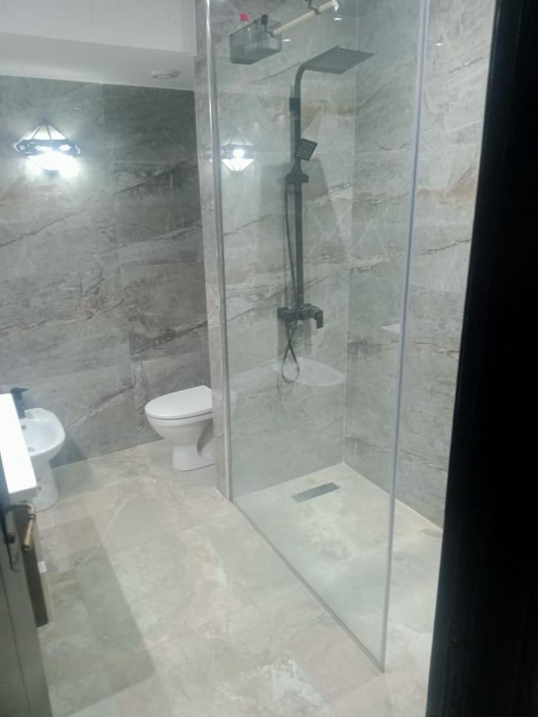 Un Moderne Chic Appartement Vue Sur Piscine Marrakesh Buitenkant foto
